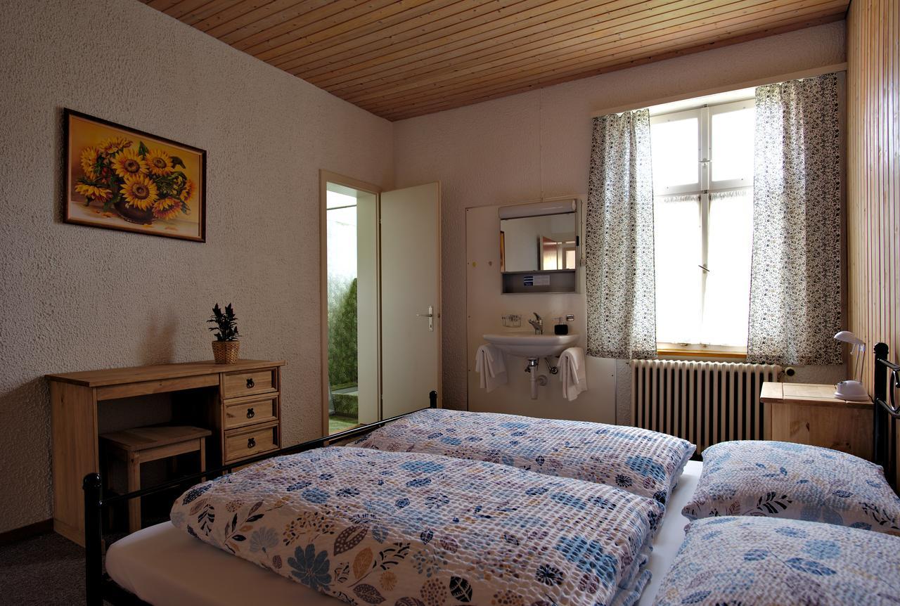 Hotel-Restaurant Hecht Ermatingen Rom bilde